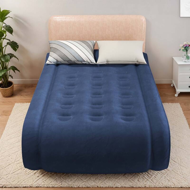 Moasis Queen 17 Inch Inflatable Mattress with Integrated Pillow