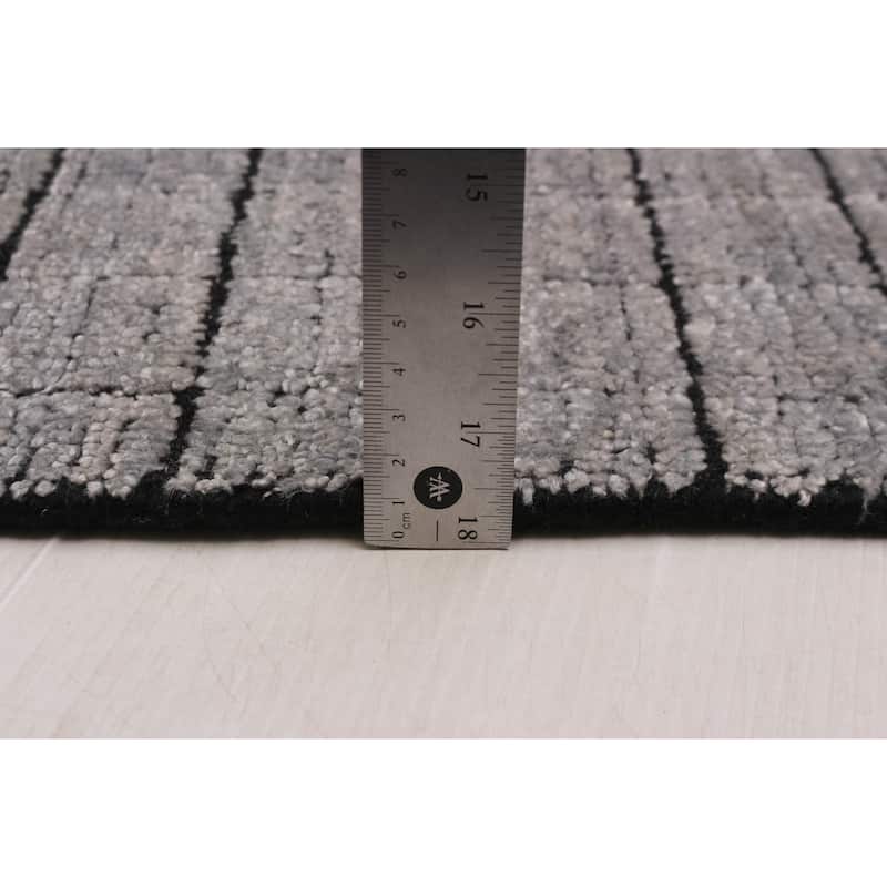 ECARPETGALLERY Hand Loomed Kashkuli Gabbeh Light Grey Silk Rug - 8'0 x 9'6