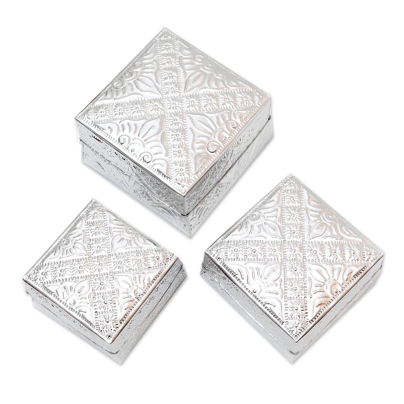 Novica Handmade Lempuyang Sunset In Large Decorative Aluminum Boxes (Set Of 3)