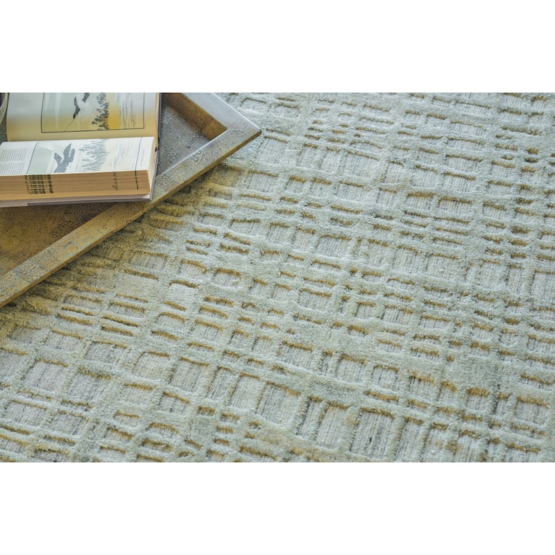 EXQUISITE RUGS Crescendo Hand-loomed Bamboo Silk Beige Area Rug.