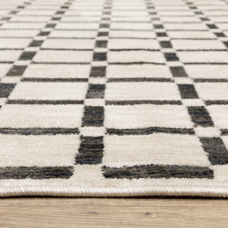 Hansel Geometric Grid Beige/ Black Area Rug