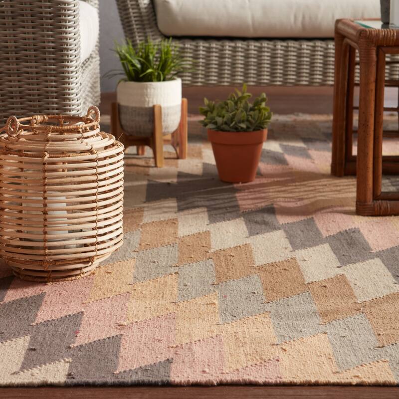 Sahara Indoor/ Outdoor Geometric Area Rug