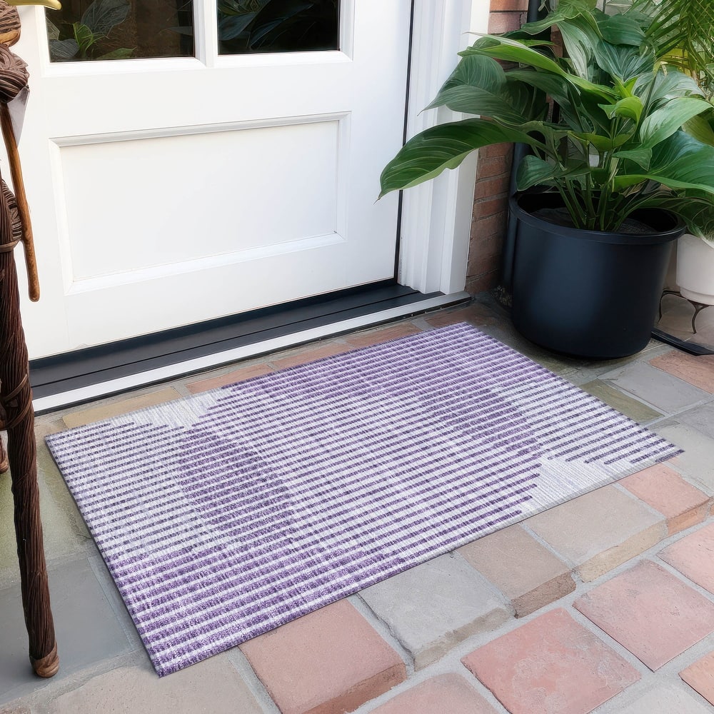 Machine Washable Indoor/ Outdoor Abstract Stripe Chantille Rug