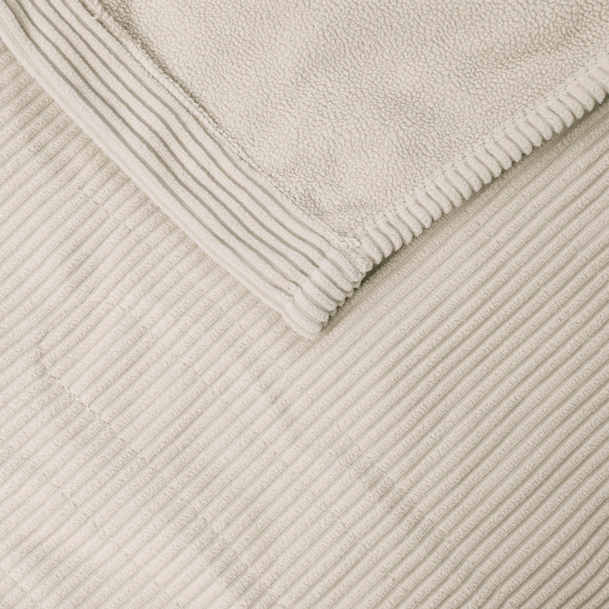 Beautyrest Electric Micro Fleece Heated Blanket - On Sale - Bed Bath &  Beyond - 6425796