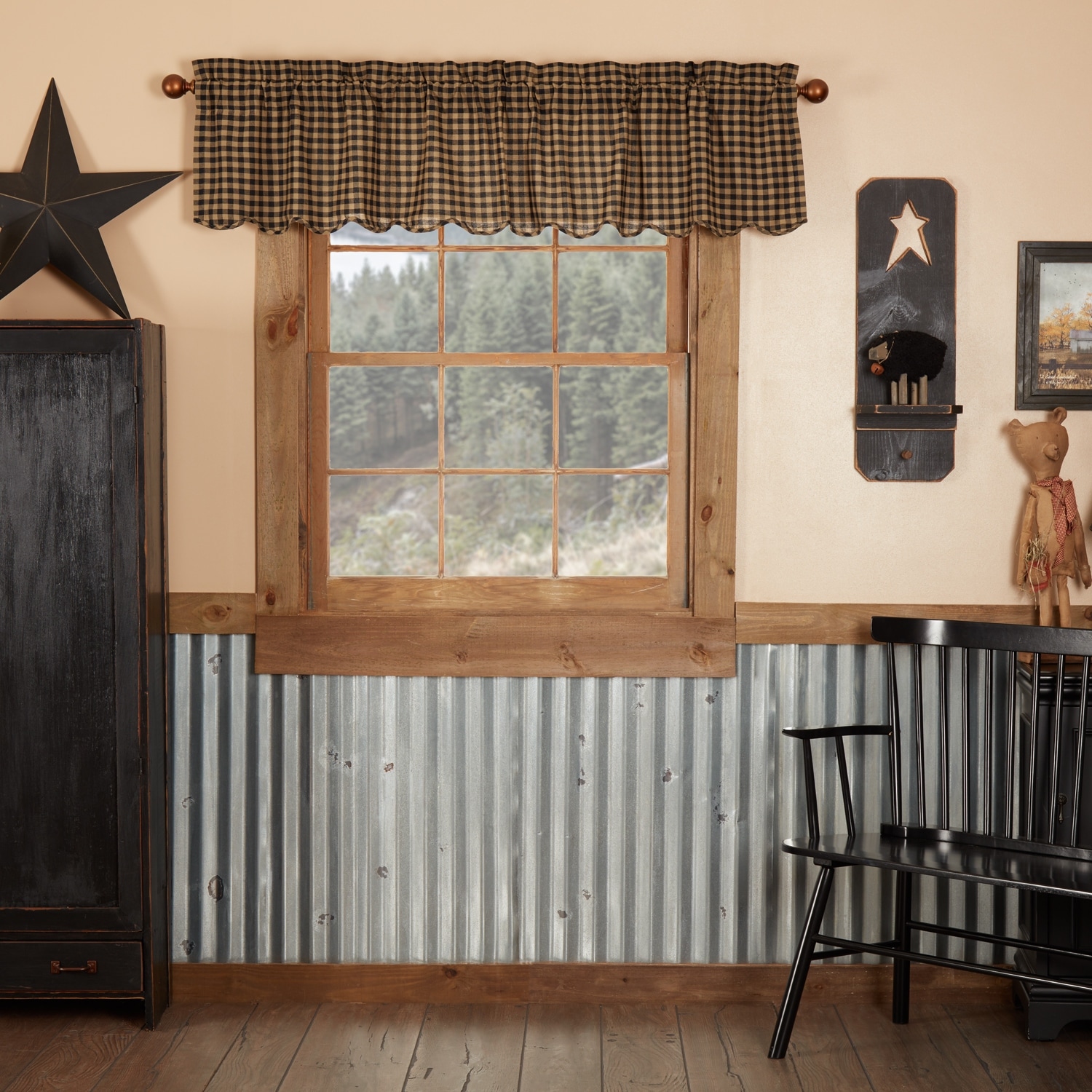 Check Scalloped Valance