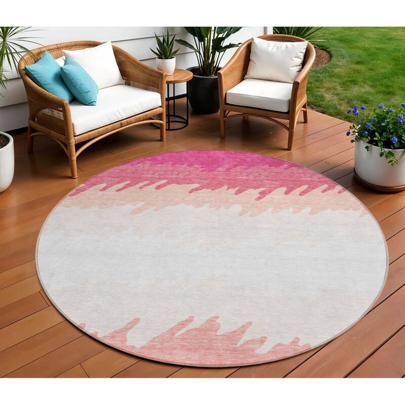 HomeRoots Striped Transitional Rectangle Outdoor Rug - 8' Round