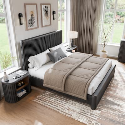 Furniture of America Caelan I Modern 3-Piece Black Solid Wood Fluted Panel Bedroom Set with Motion Light