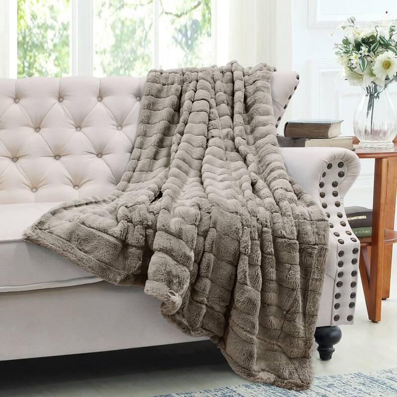 Supermink Decorative Fauxfur Throw 50'' x 60''