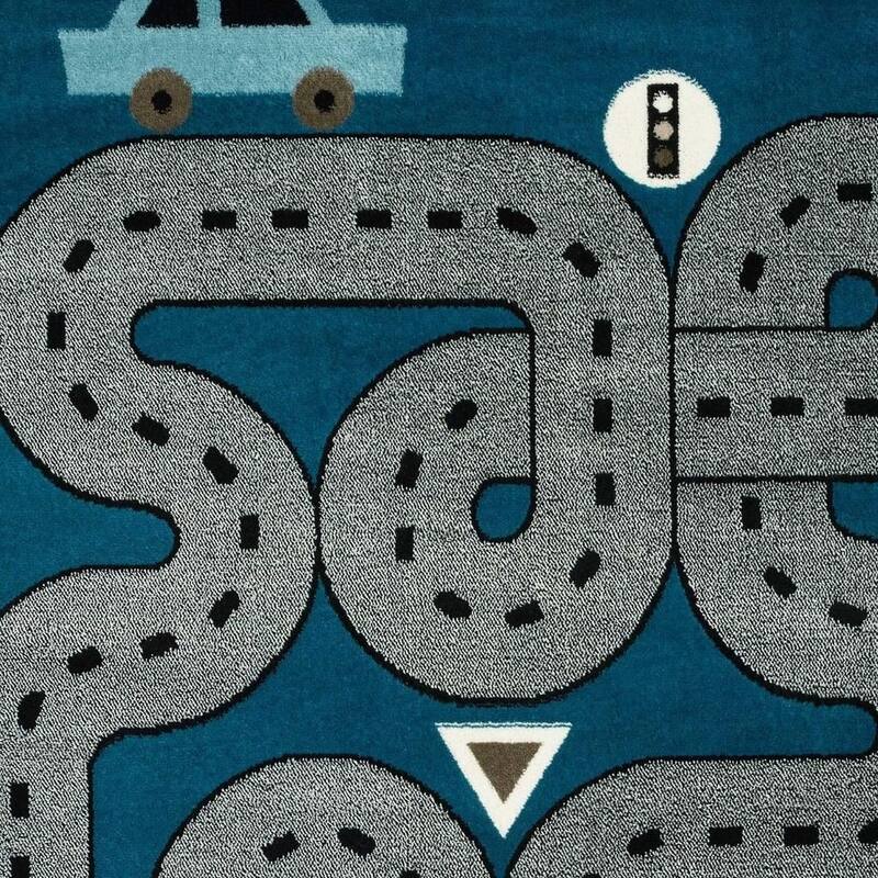 HomeRoots Juvenile/Youth Bohemian Rectangle Area Rug - 2' X 3'