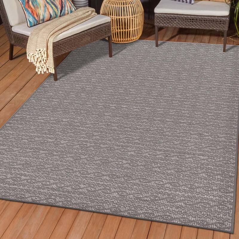 Outdoor Ucul Collection Area Rug - Gray - 2'2"x3'