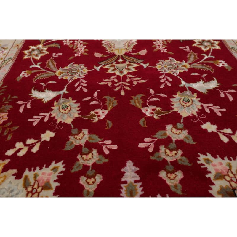 2'8''x6'7'' Runner Hand Knotted Wool Red Traditional 300 KPSI Rug - 2' 8'' x 6' 7''