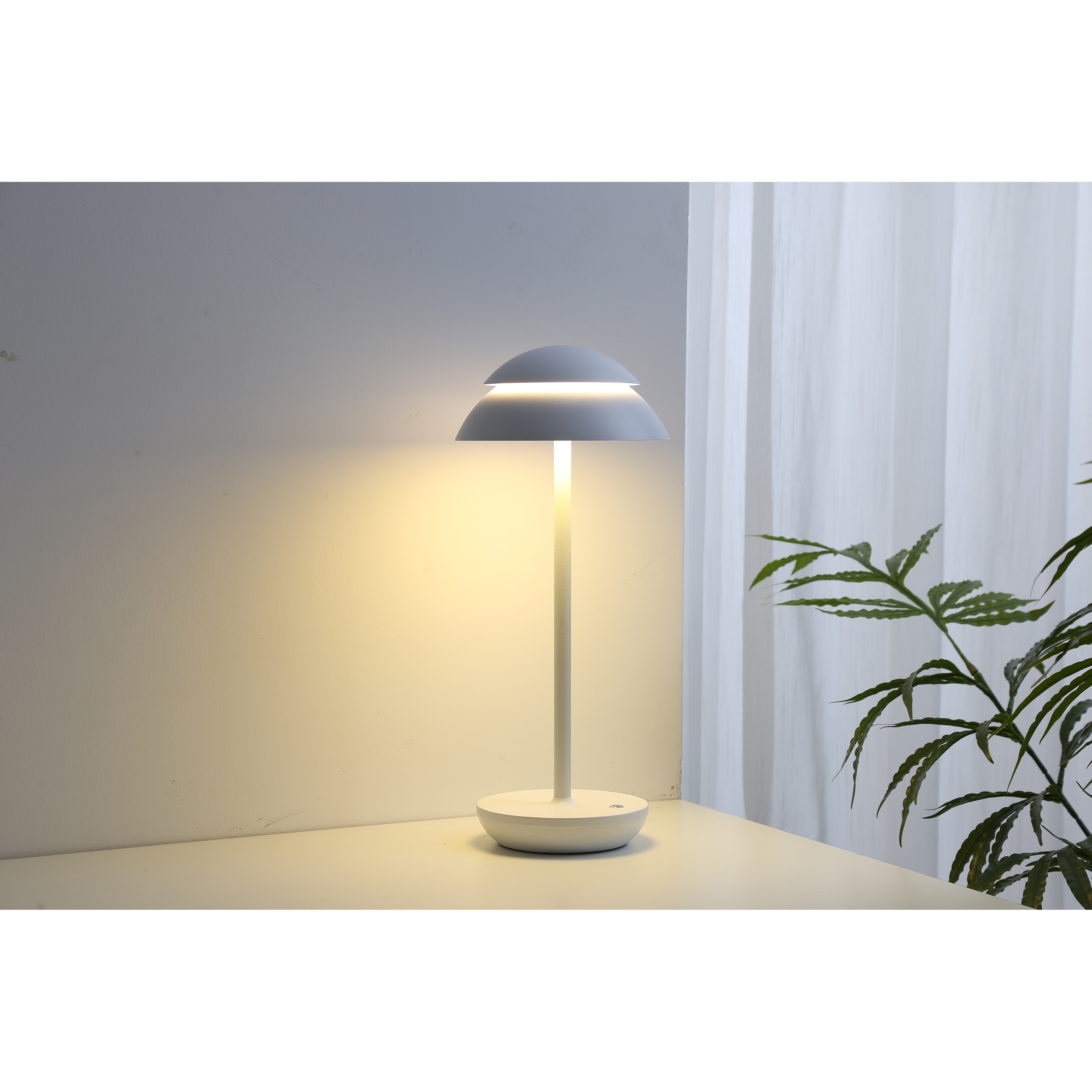Philips beyond table lamp discount