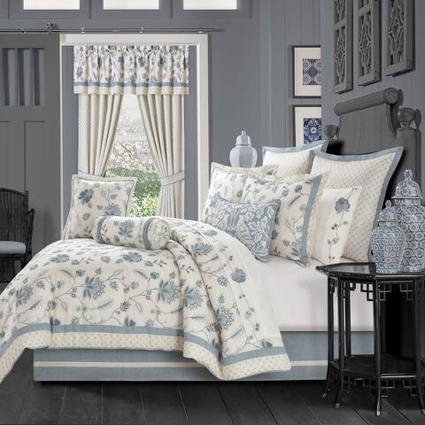Five Queens Court Blue Ivy Comforter Set