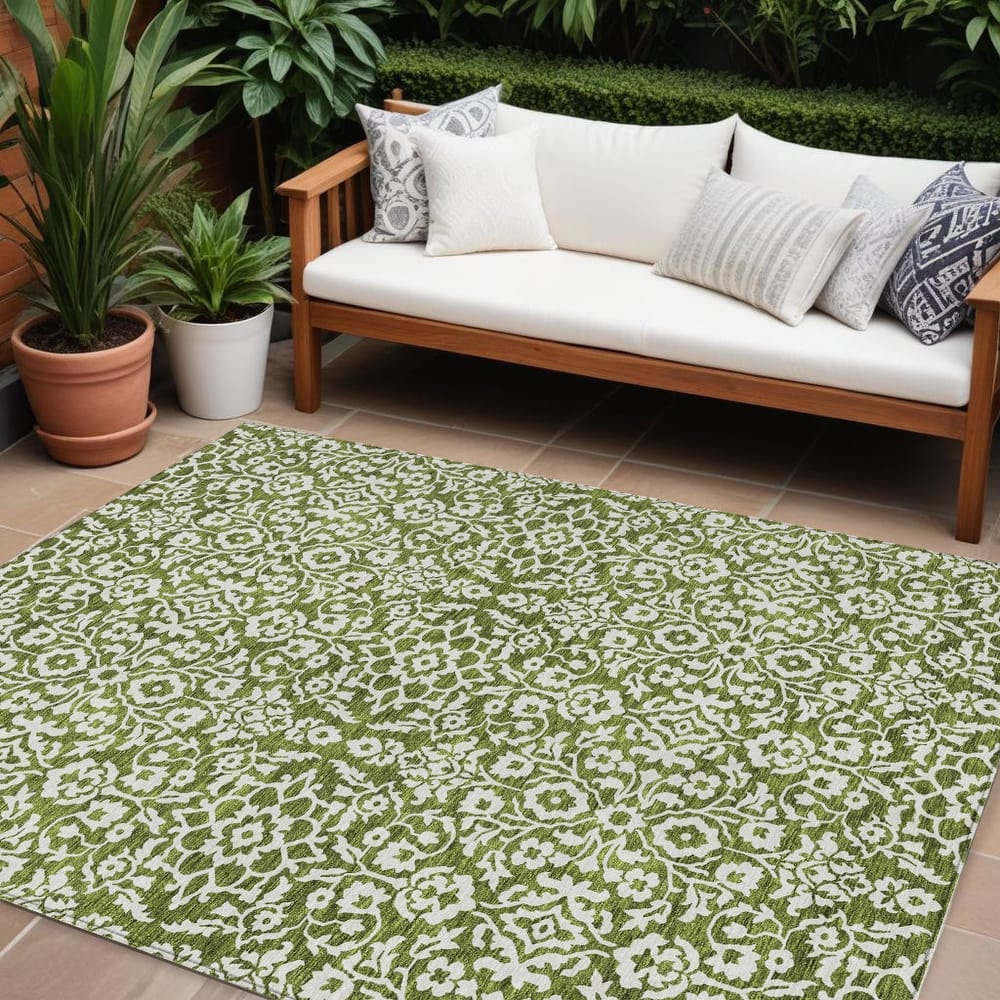 HomeRoots Damask Traditional Rectangle Outdoor Rug
