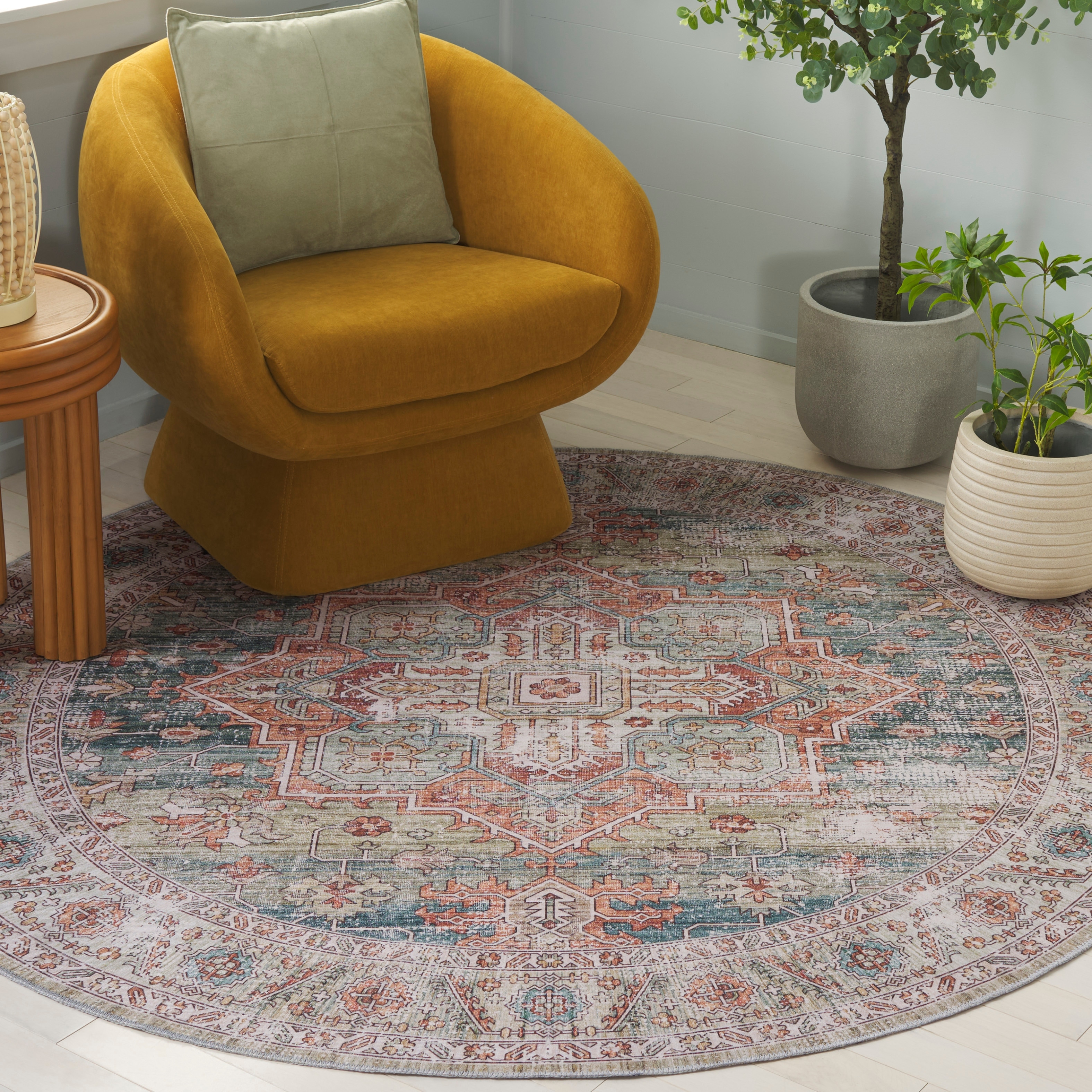 SAFAVIEH Arizona Gitana Machine Washable Slip Resistant Rug