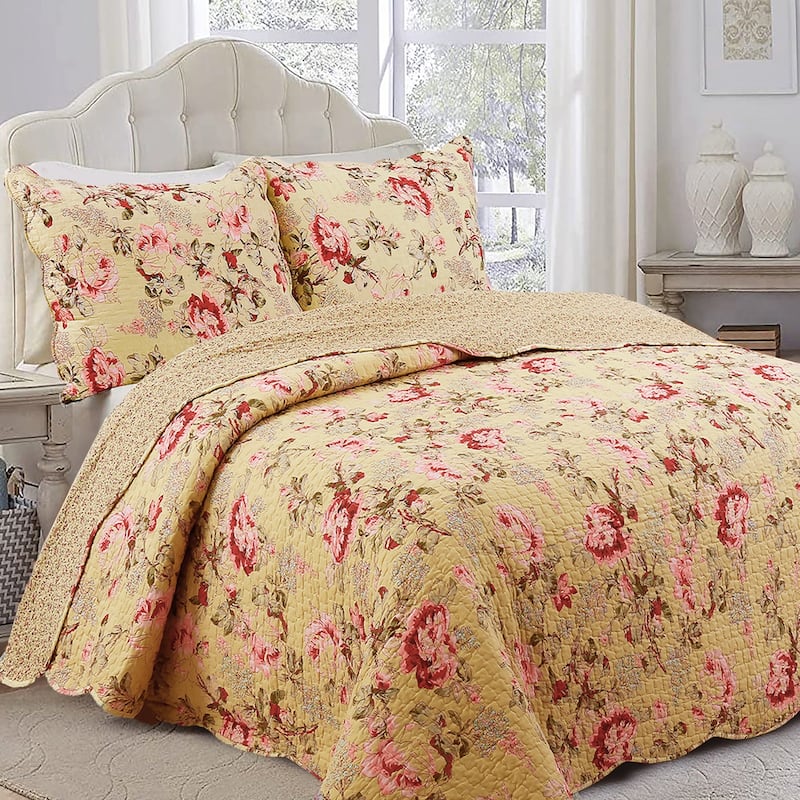 Porch & Den Gladiola Pink Rose Cottage Cotton Quilt Bedding Set - King