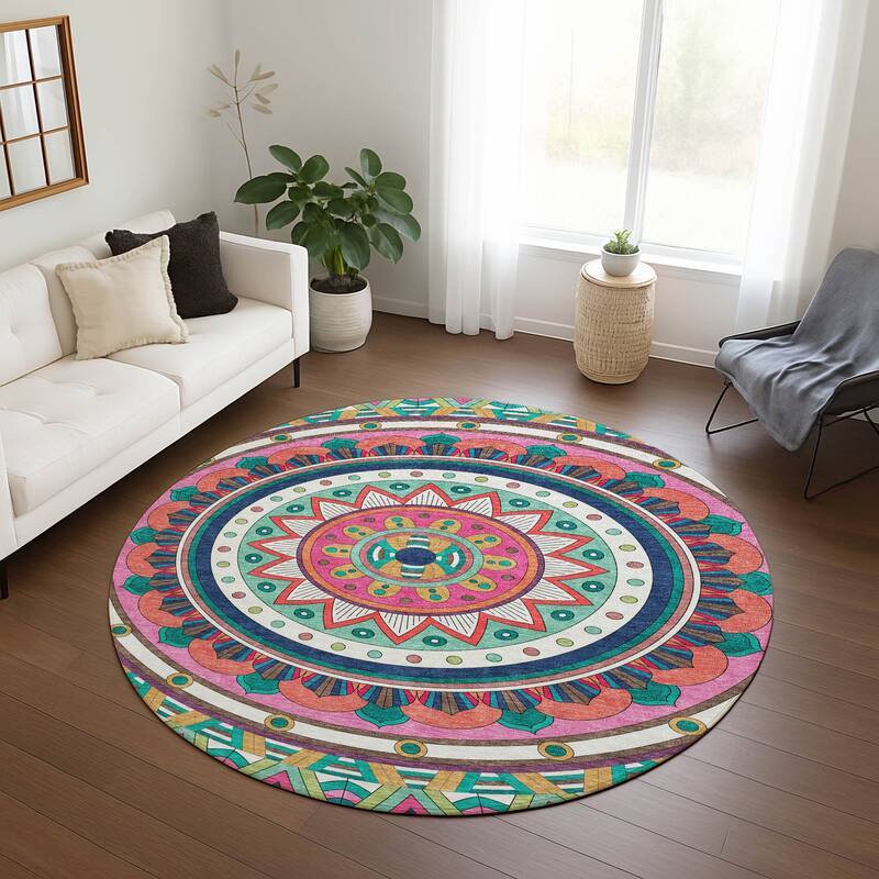 Machine Washable Indoor/ Outdoor Boho Mosaic Chantille Rug