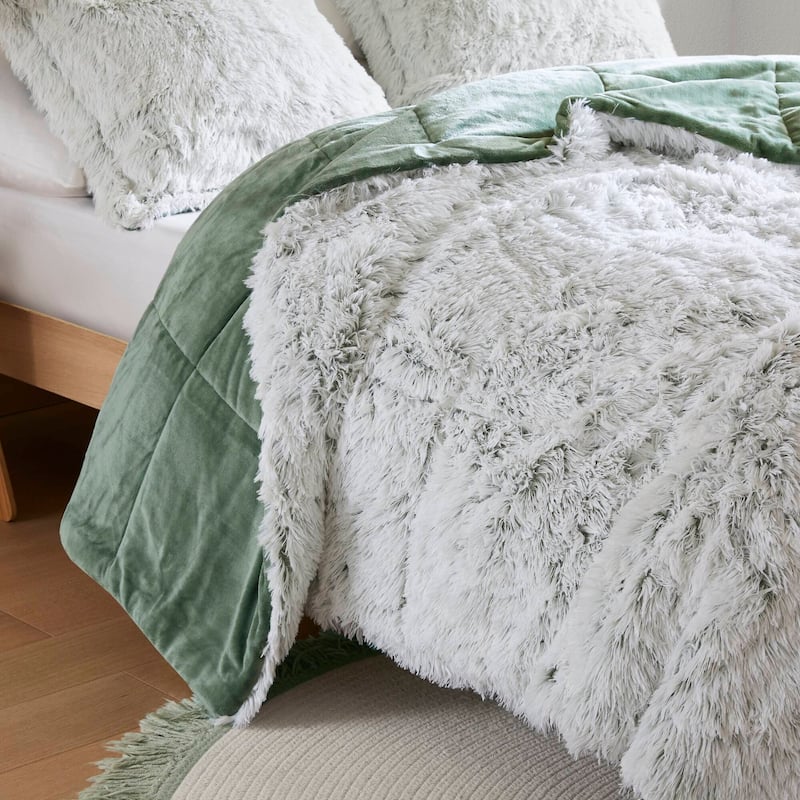 3 PCS Full/Queen Shaggy Faux Fur Comforter Mini Set Green/White