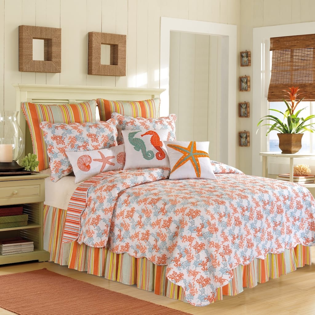 Catalina Coral Twin Quilt