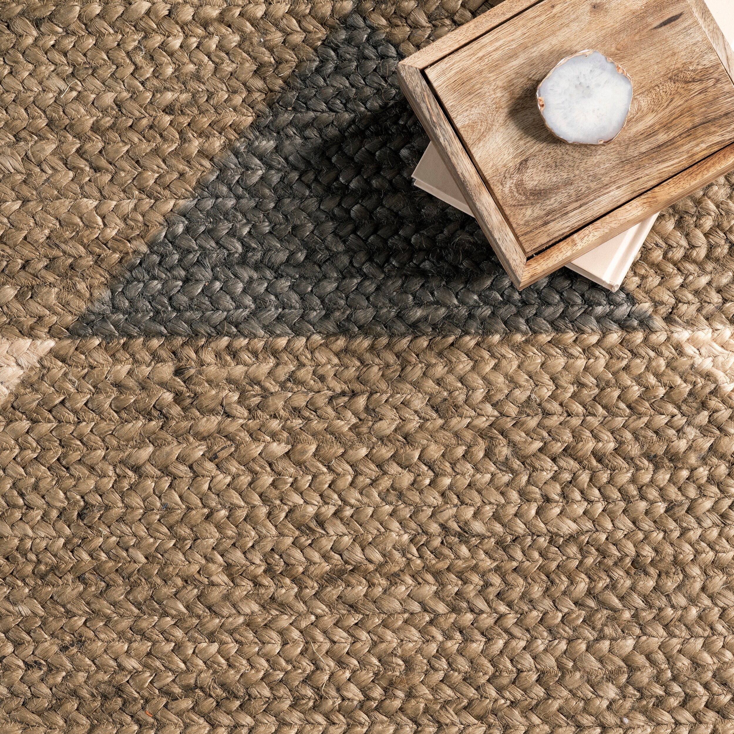 nuLOOM Carley Braided Jute Contemporary Diamond Area Rug