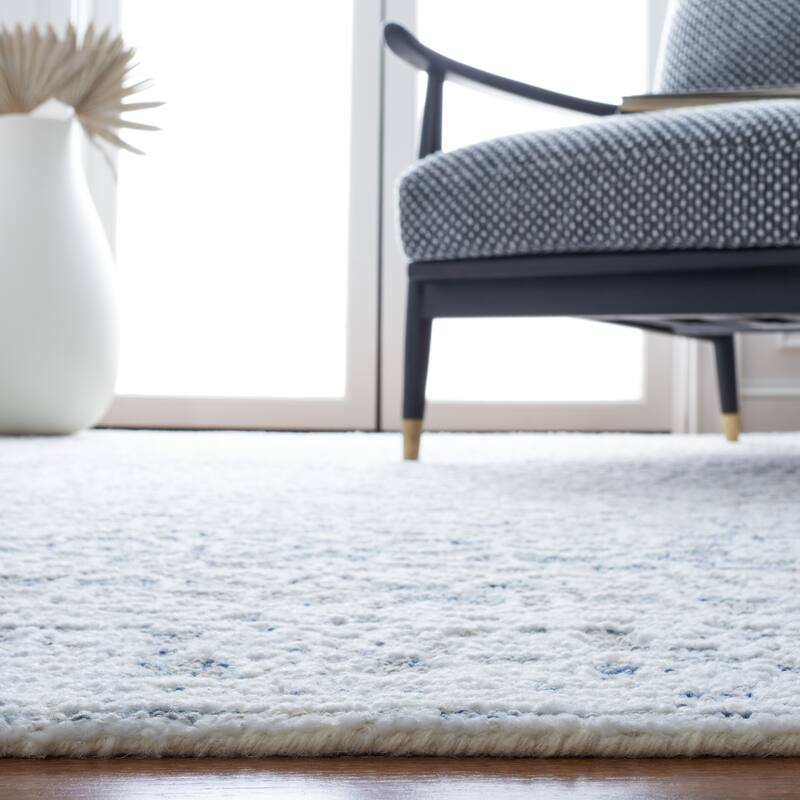 SAFAVIEH Handmade Metro Remkea Wool Rug