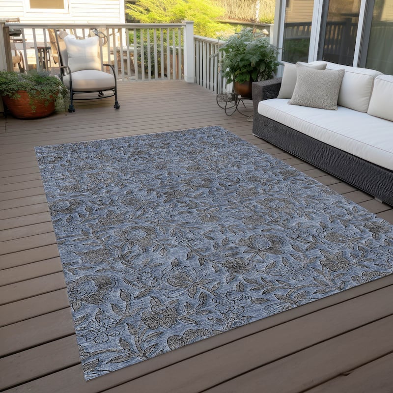 Machine Washable Indoor/ Outdoor Chantille Floral Rug