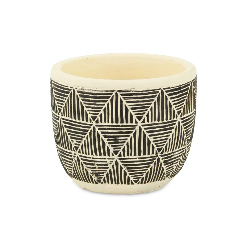 HomeRoots Black And White Ceramic 30 Ounce Geometric Round Distressed Pot Planter - 5.75 in. x 4.75 in. x 5.75 in.