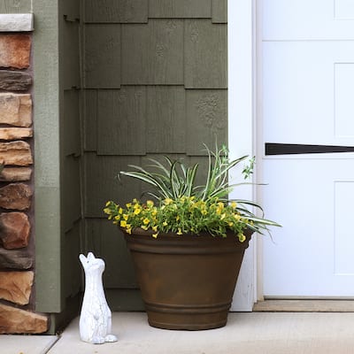 Sunnydaze Franklin Unbreakable Polyresin Flower Pot Planter - Sable -20"- Single