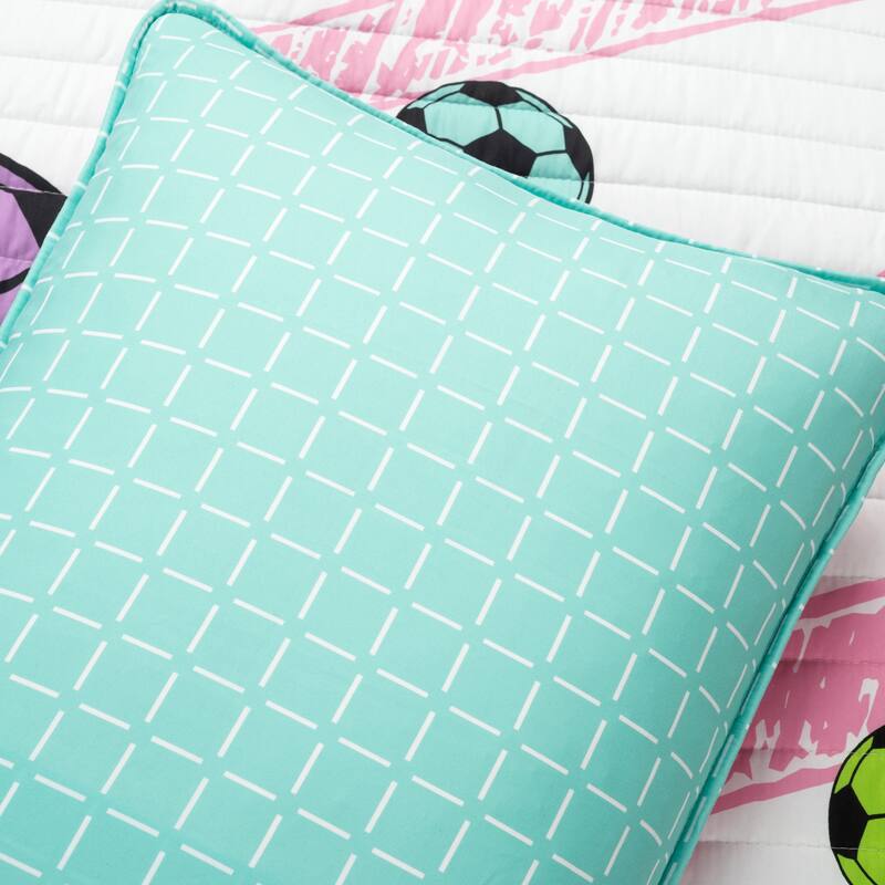 Lush Decor Girls Soccer Kick Quilt Set