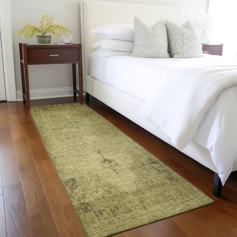 Machine Washable Indoor/ Outdoor Chantille Vintage Traditional Rug - Gold - 2'3" x 7'6"