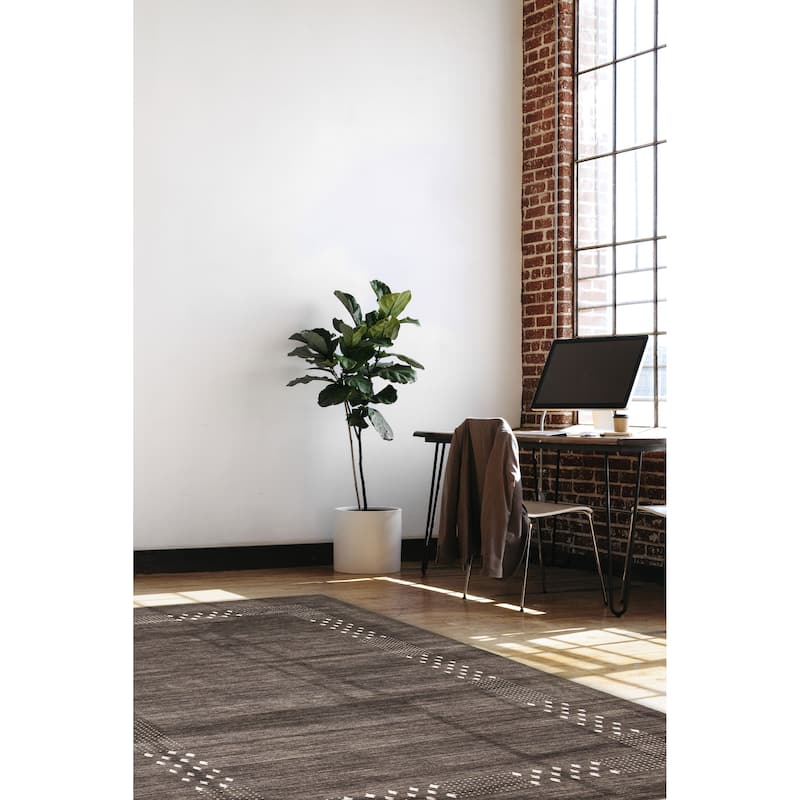 Kashkuli Gabbeh Grey Rug 4'8" x 6'6" - 4'8 x 6'6