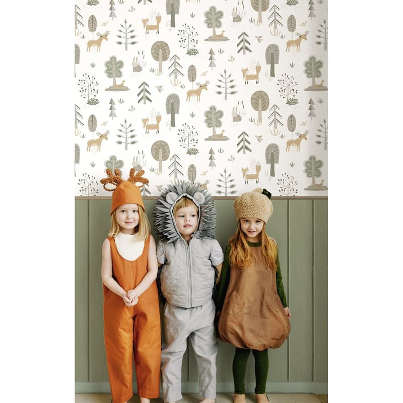 Galerie Wallcoverings Little Explorers 2 Doga Happy Wooden Plank Non-woven Matte Wallpaper Roll