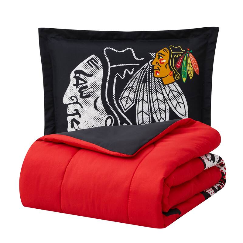 NHL Chicago Blackhawks Officially Licenced Comforter & Sham set