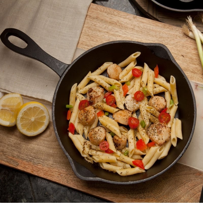 Bayou Classic® 3-pc Cast Iron Skillet Set with/ Helper Handle