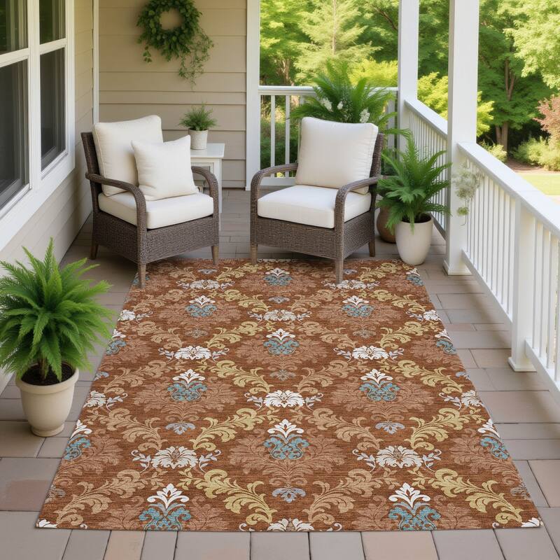 Machine Washable Indoor/ Outdoor Damask Patna Chantille Rug