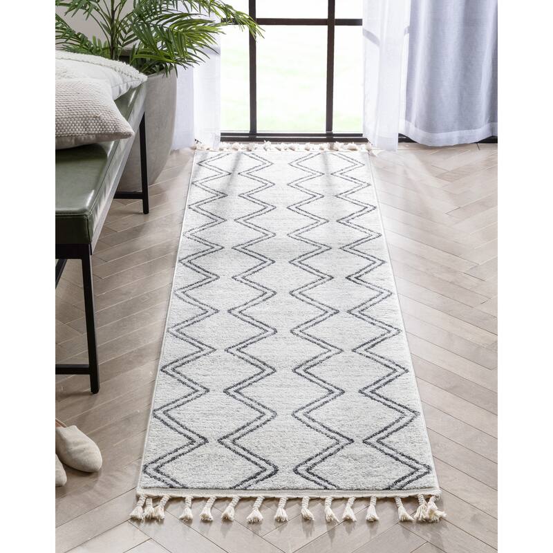 Well Woven Kennedy Reeve Modern Chevron Pattern Area Rug