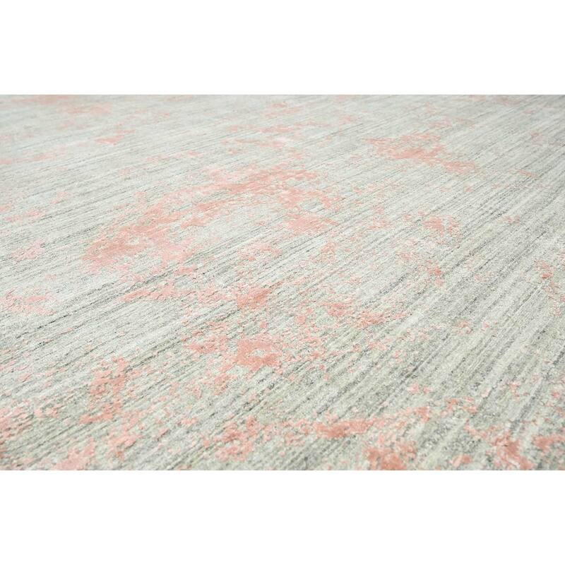 Hand Knotted Gray Wool/Bamboo Silk Transitional Oriental Area Rug