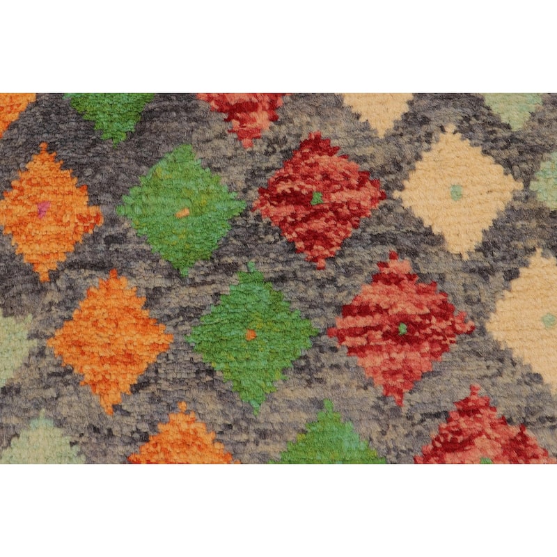Boho Chic Balochi Stephenson Gray/Red Hand Knotted Wool Rug - 4'2'' x 6'1''