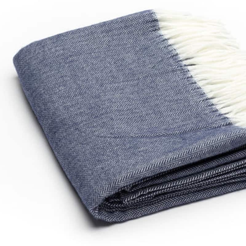 HomeRoots 50" X 60" Navy Blue And White Woven Herringbone Plush Throw Blanket