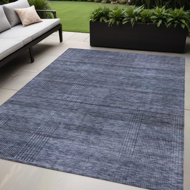 HomeRoots Striped Transitional Rectangle Outdoor Rug - 5' X 8'