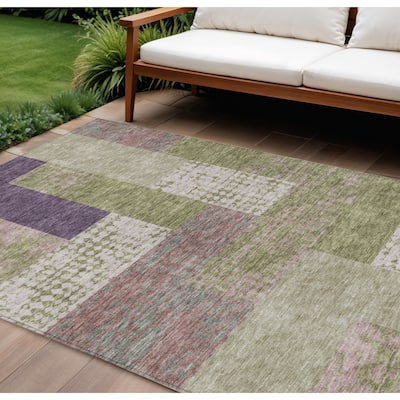HomeRoots Geometric Transitional Rectangle Outdoor Rug