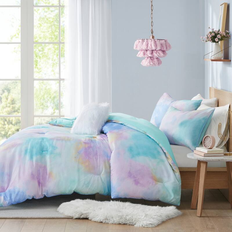 Intelligent Design Karissa Watercolor Tie Dye Printed Comforter Set with Throw Pillow