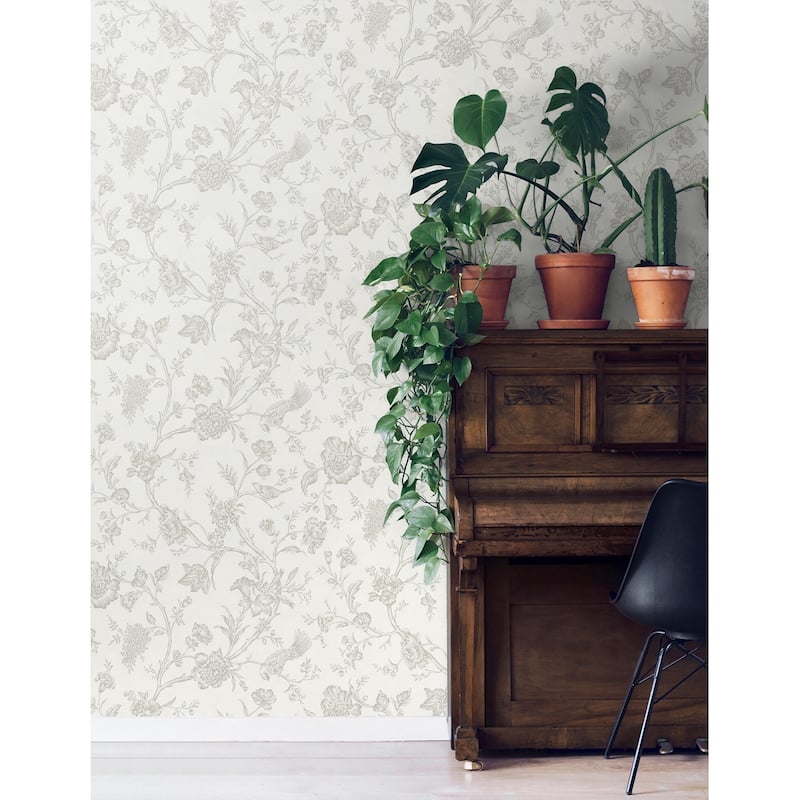 NextWall Jasmine Chinoiserie Peel and Stick Wallpaper