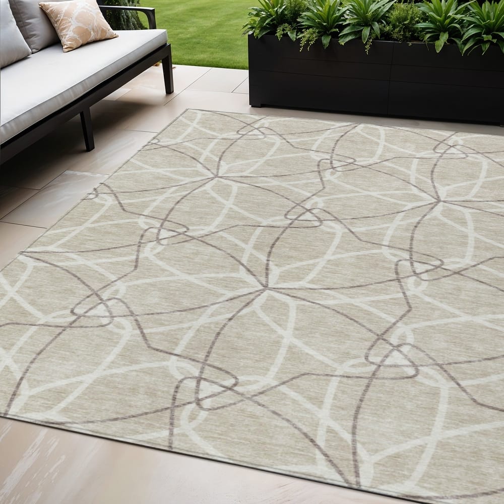 HomeRoots Geometric Modern Rectangle Outdoor Rug