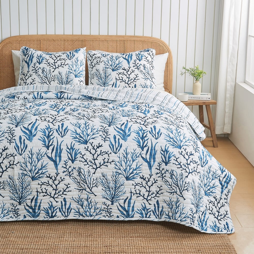 Linery & Co. Nautical Printed Reversible Quilt Set