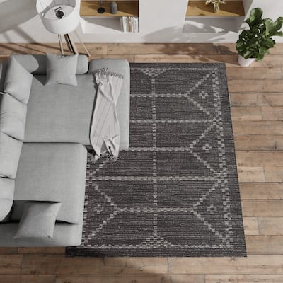 Nicola Geometric Trellis Area Rug