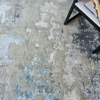 Dynamic Rugs Cosmo EXQUISITE RUGS Cosmo Hand-knotted Wool/Bamboo Silk Silver/Blue/Beige ...