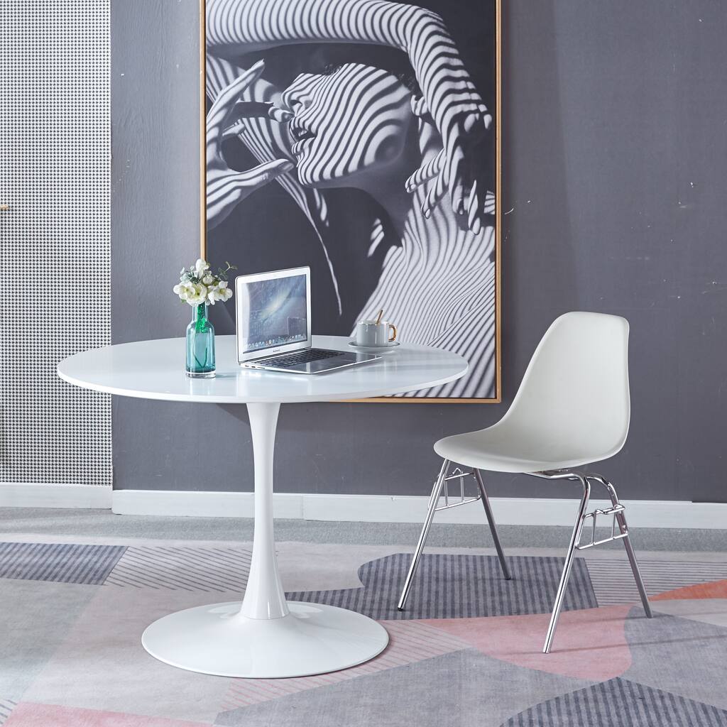 Tulip Table Dining Table for 4-6 people