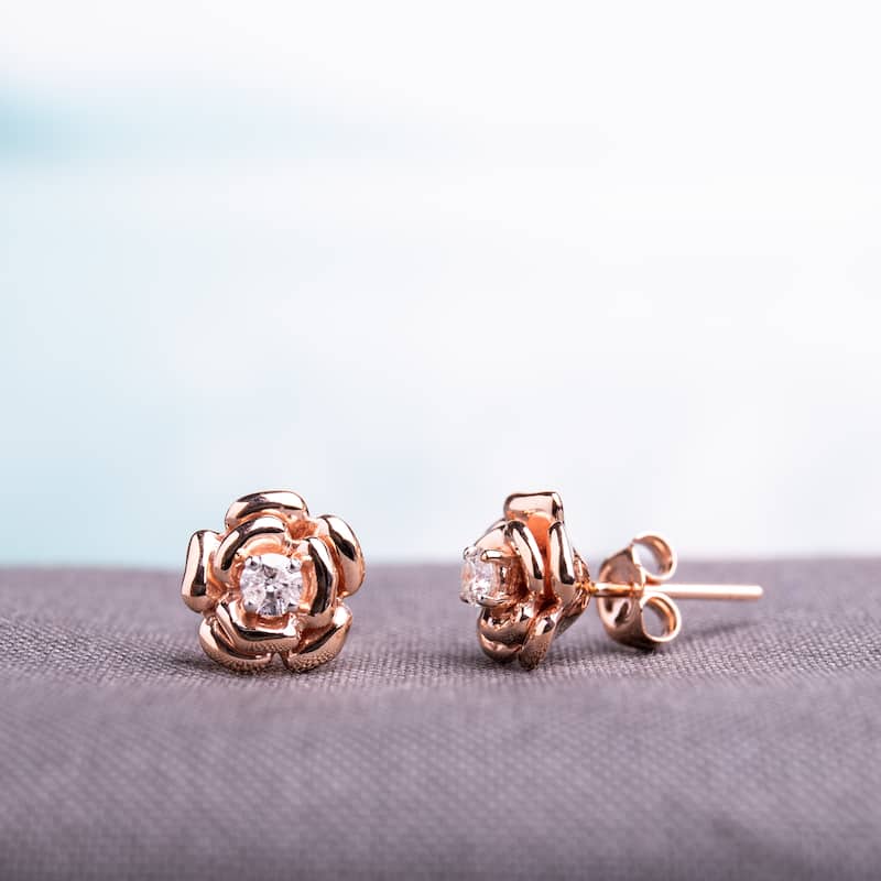 Miadora 10k Rose Gold 1/5ct TDW Diamond Flower Earrings