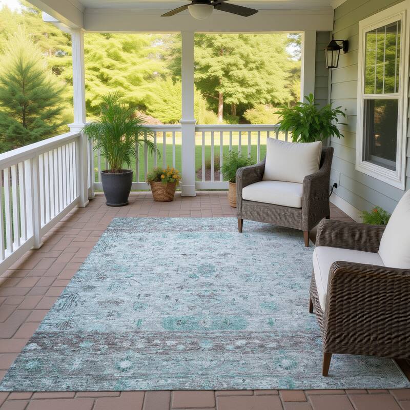 Machine Washable Indoor/ Outdoor Traditional Border Chantille Rug